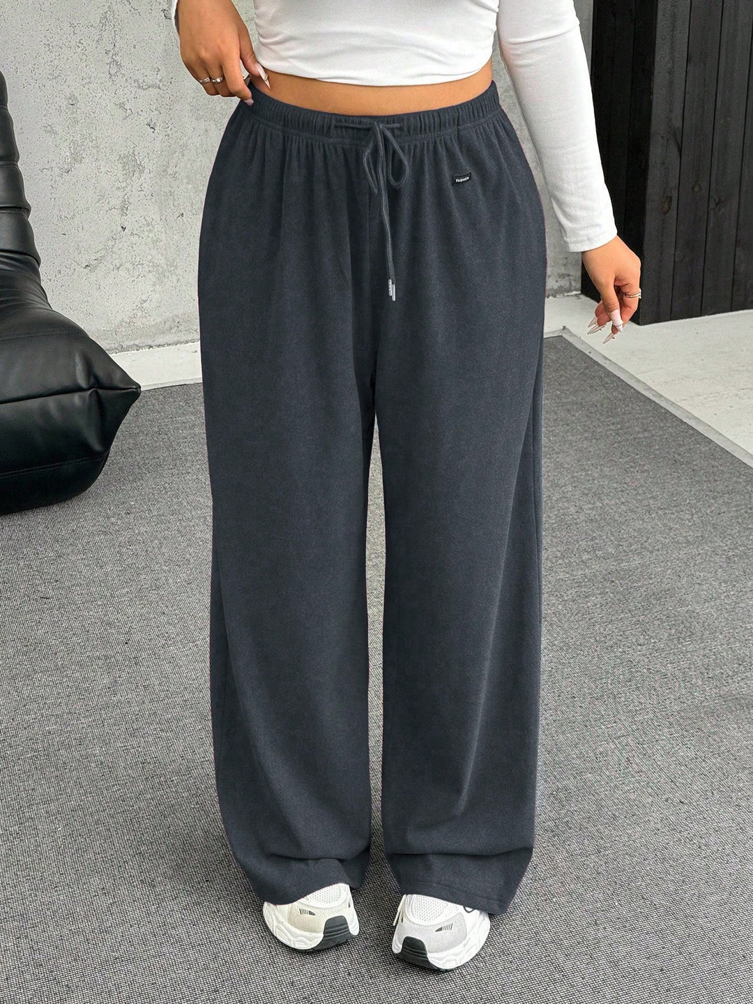 Pantaloni SHEIN, gri
