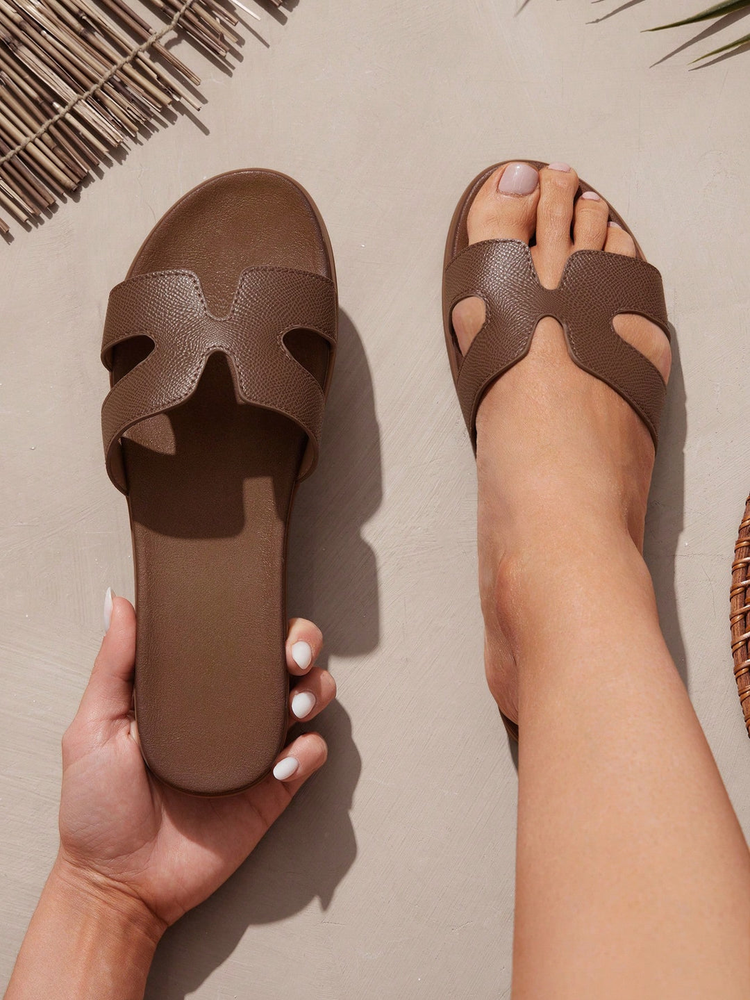Sandale SHEIN, kaki