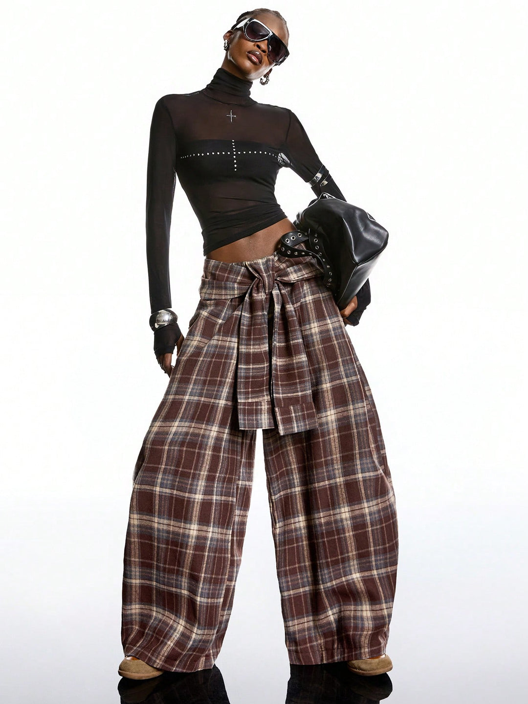 Pantaloni SHEIN, maro