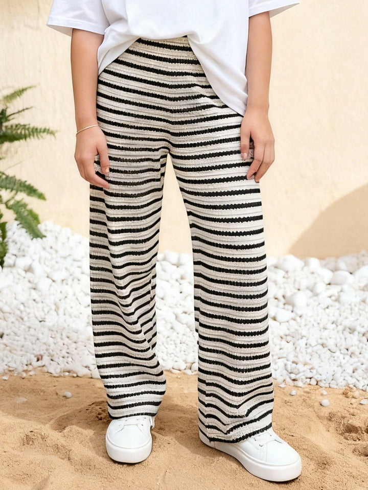 Pantaloni SHEIN, maro