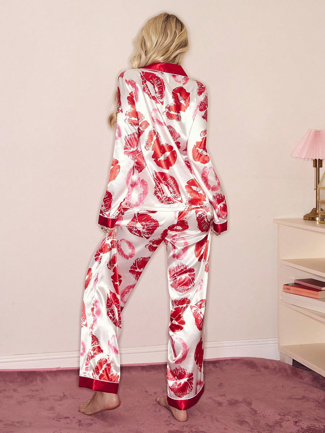 Pijama SHEIN, mix culori