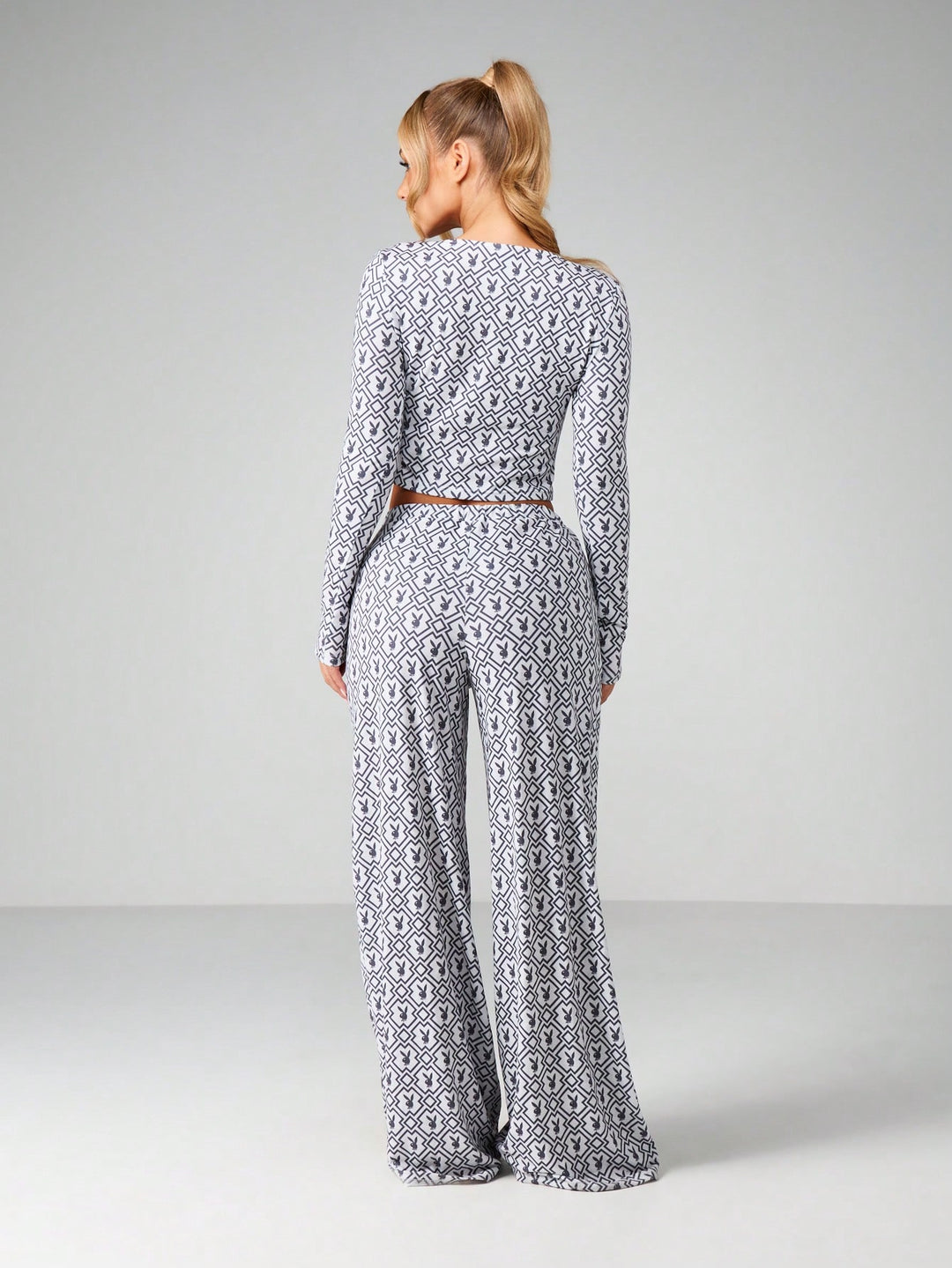 Compleu pijamale SHEIN, mix culori