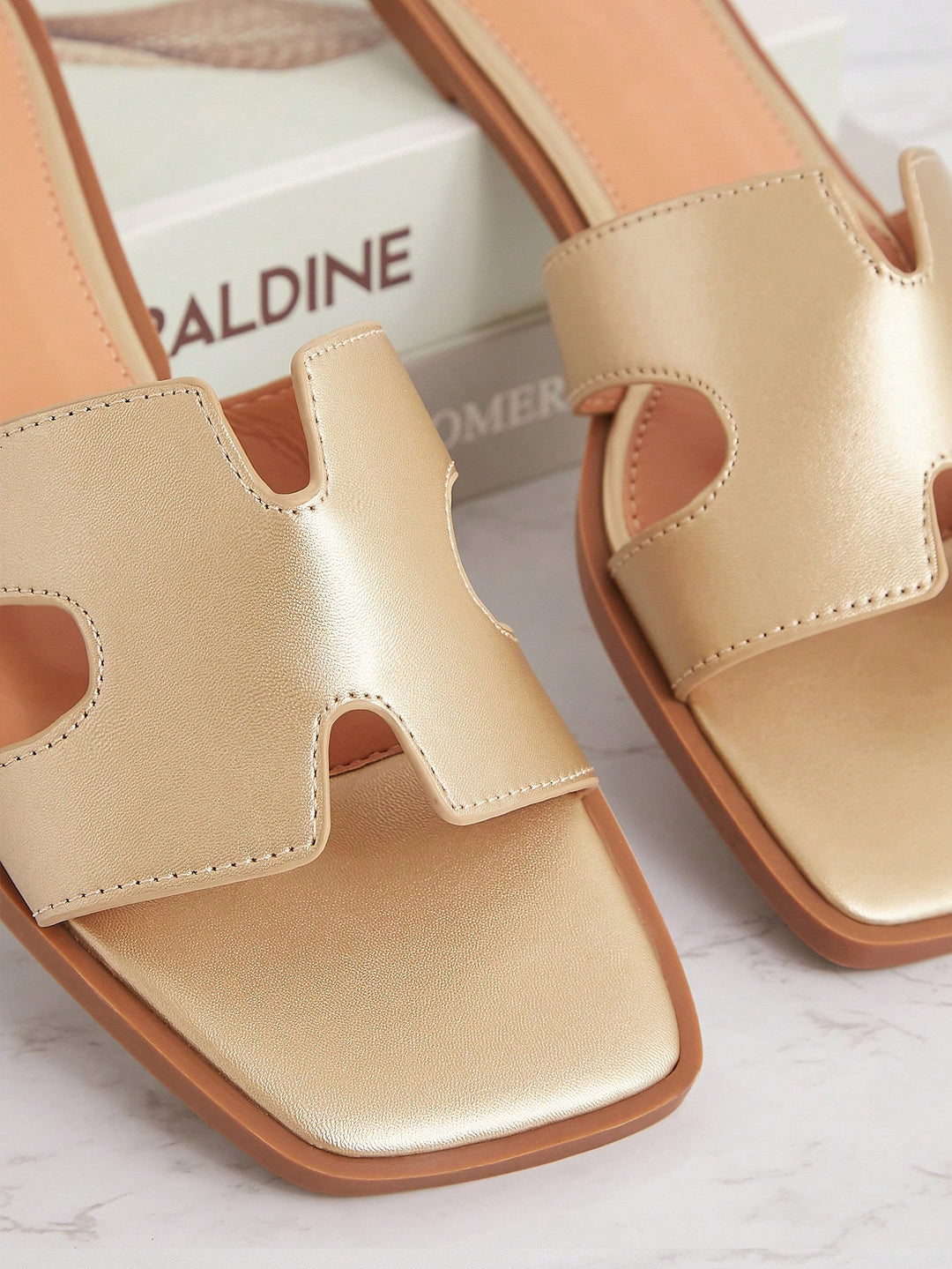 Sandale SHEIN, auriu