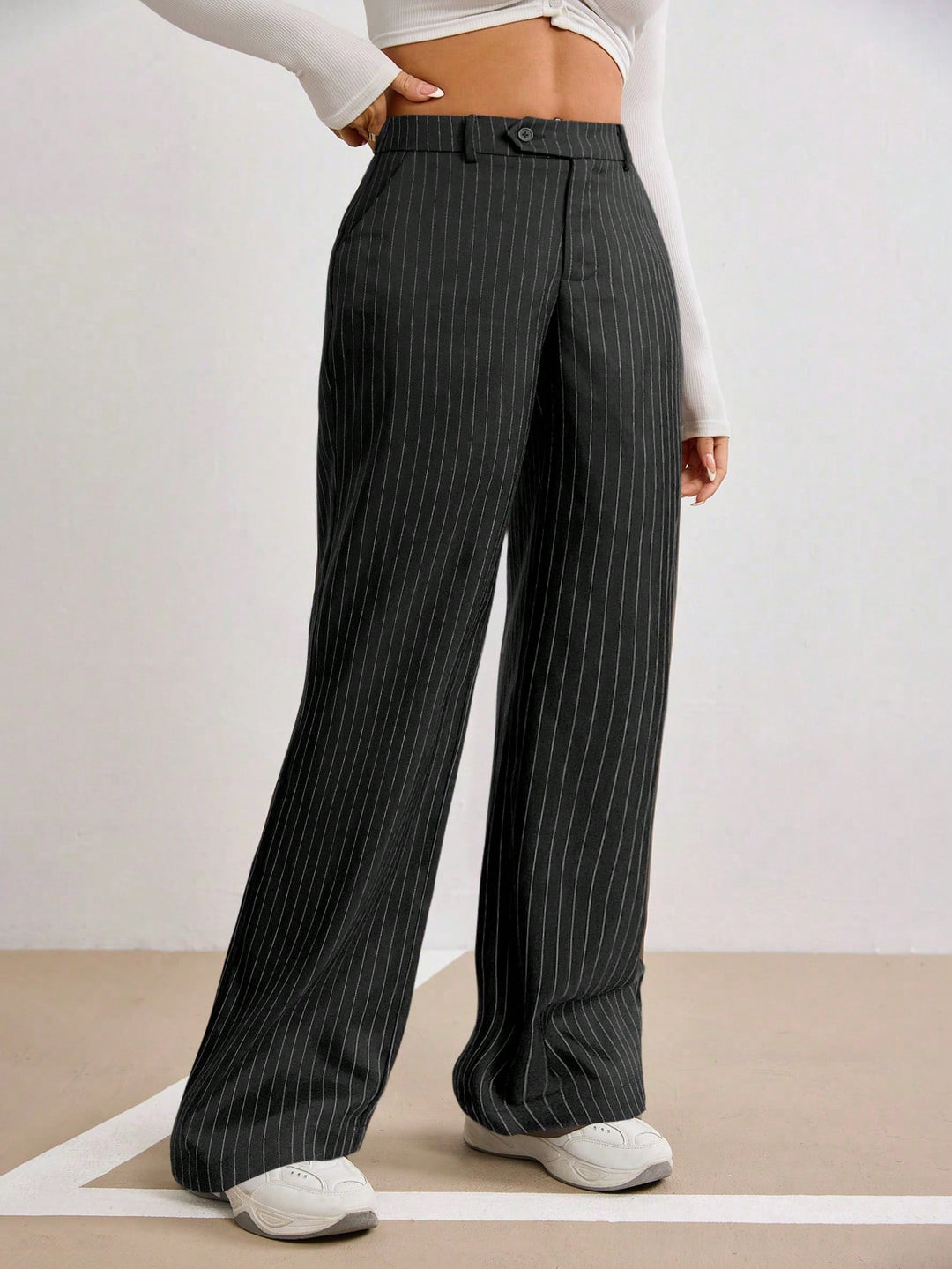 Pantaloni SHEIN, negru