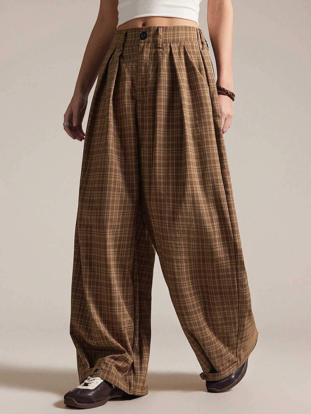 Pantaloni SHEIN, maro
