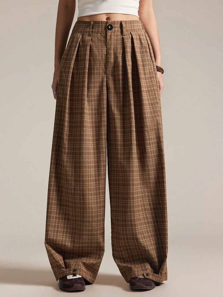 Pantaloni SHEIN, maro