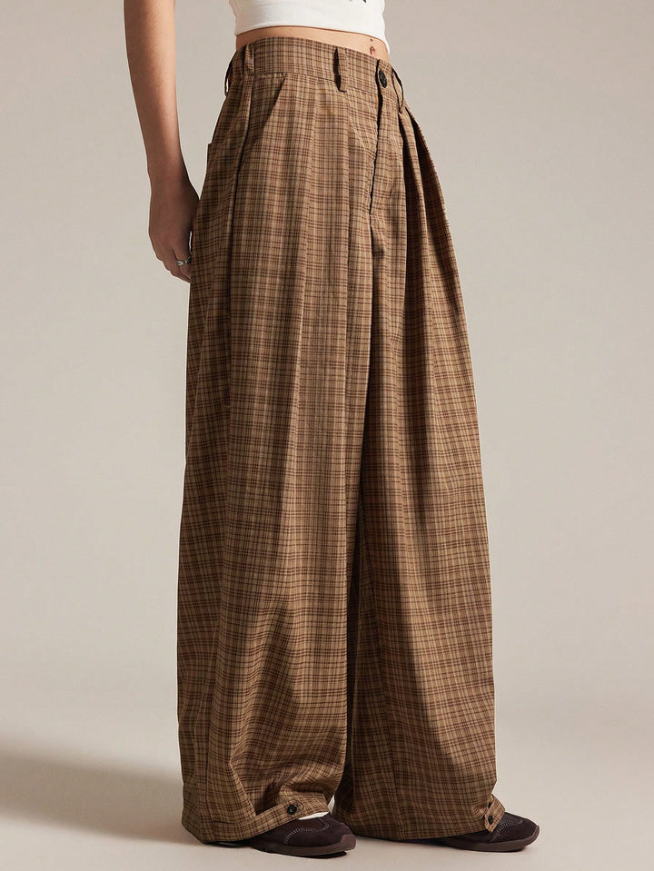 Pantaloni SHEIN, maro