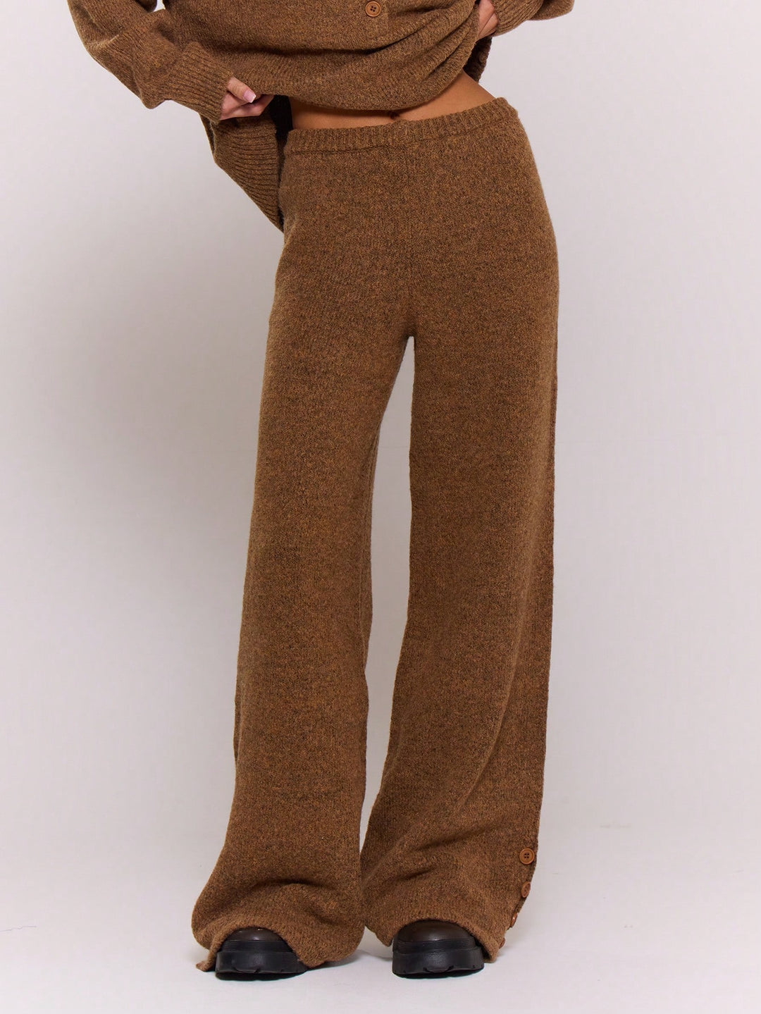 Pantaloni SHEIN, maro