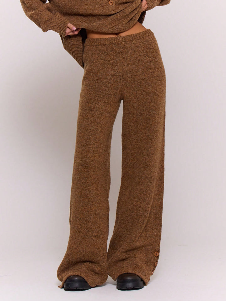 Pantaloni SHEIN, maro
