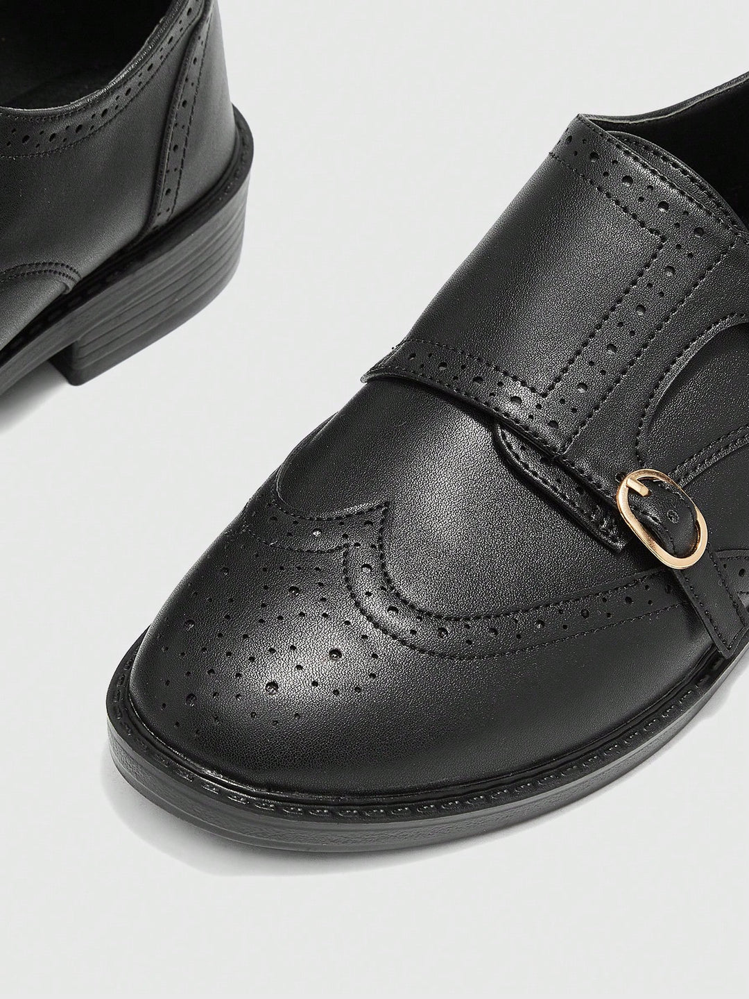 Pantofi SHEIN, negru