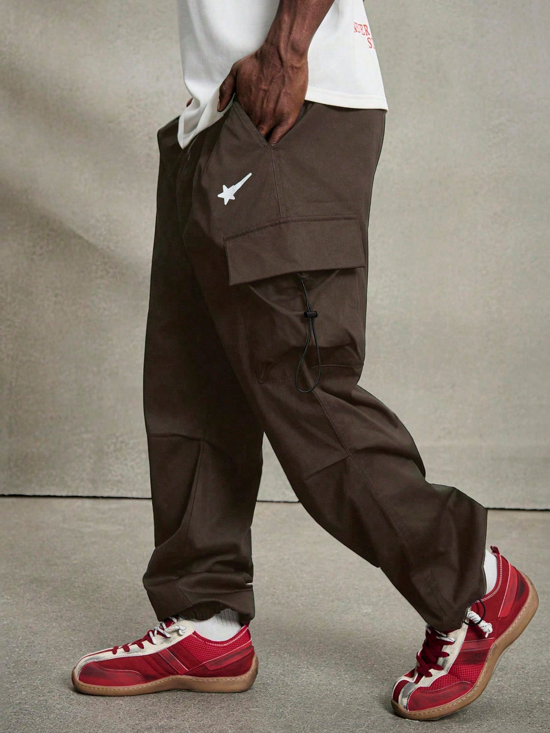 Pantaloni SHEIN, maro