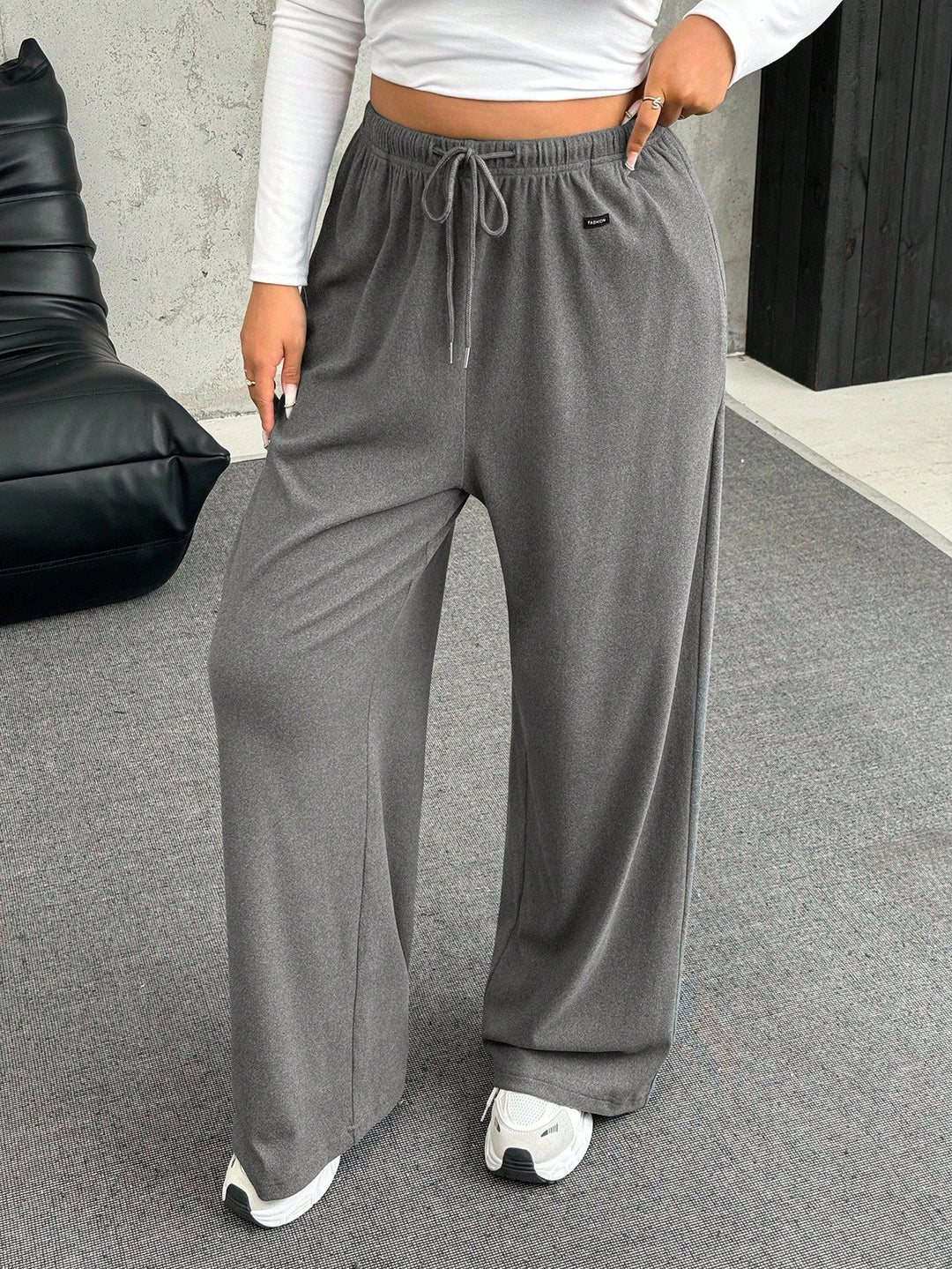 Pantaloni SHEIN, gri