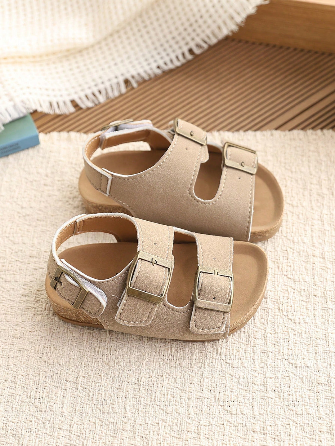 Sandale SHEIN, kaki