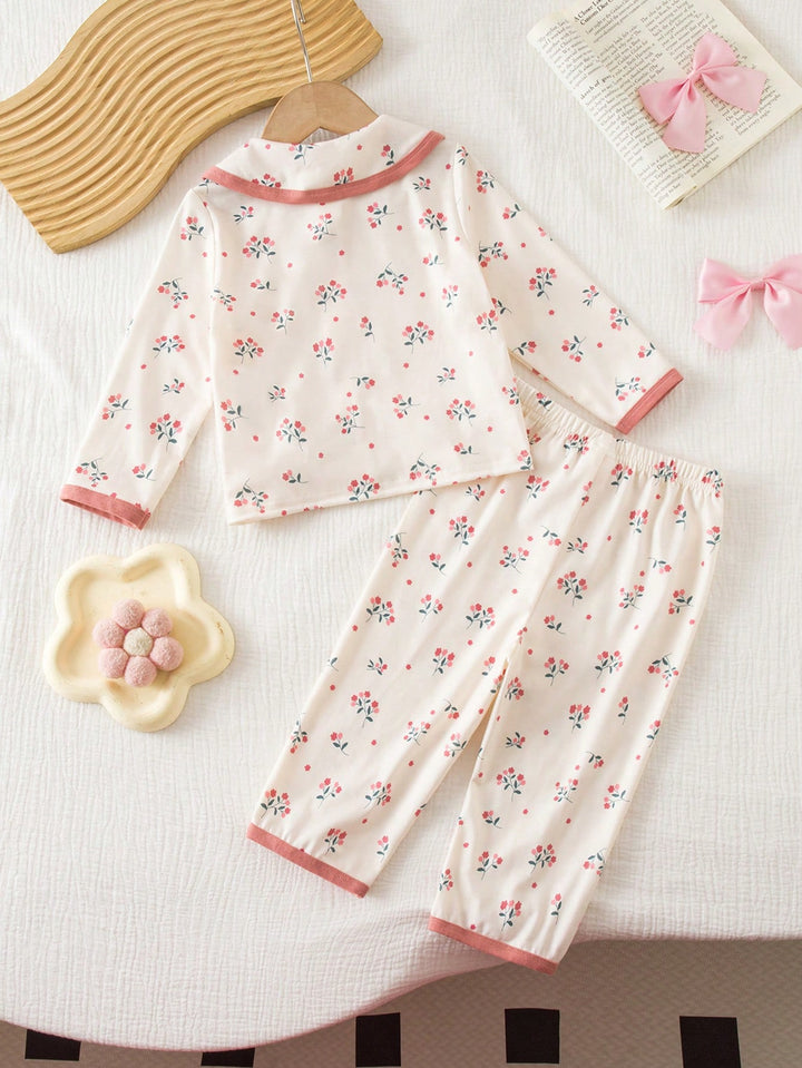 Compleu pijamale SHEIN, crem