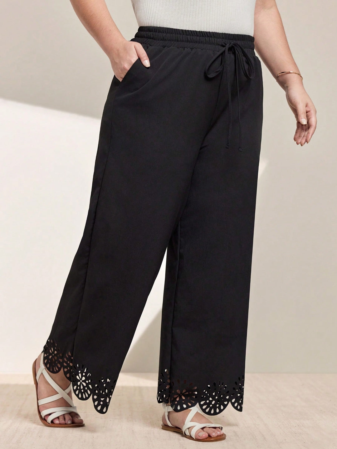 Pantaloni SHEIN, negru