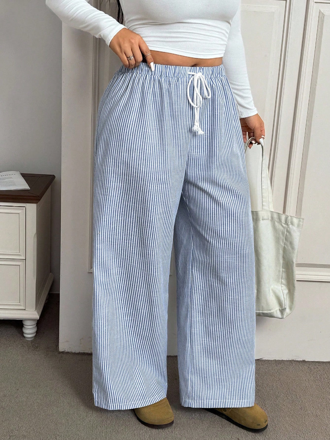 Pantaloni SHEIN, albastru
