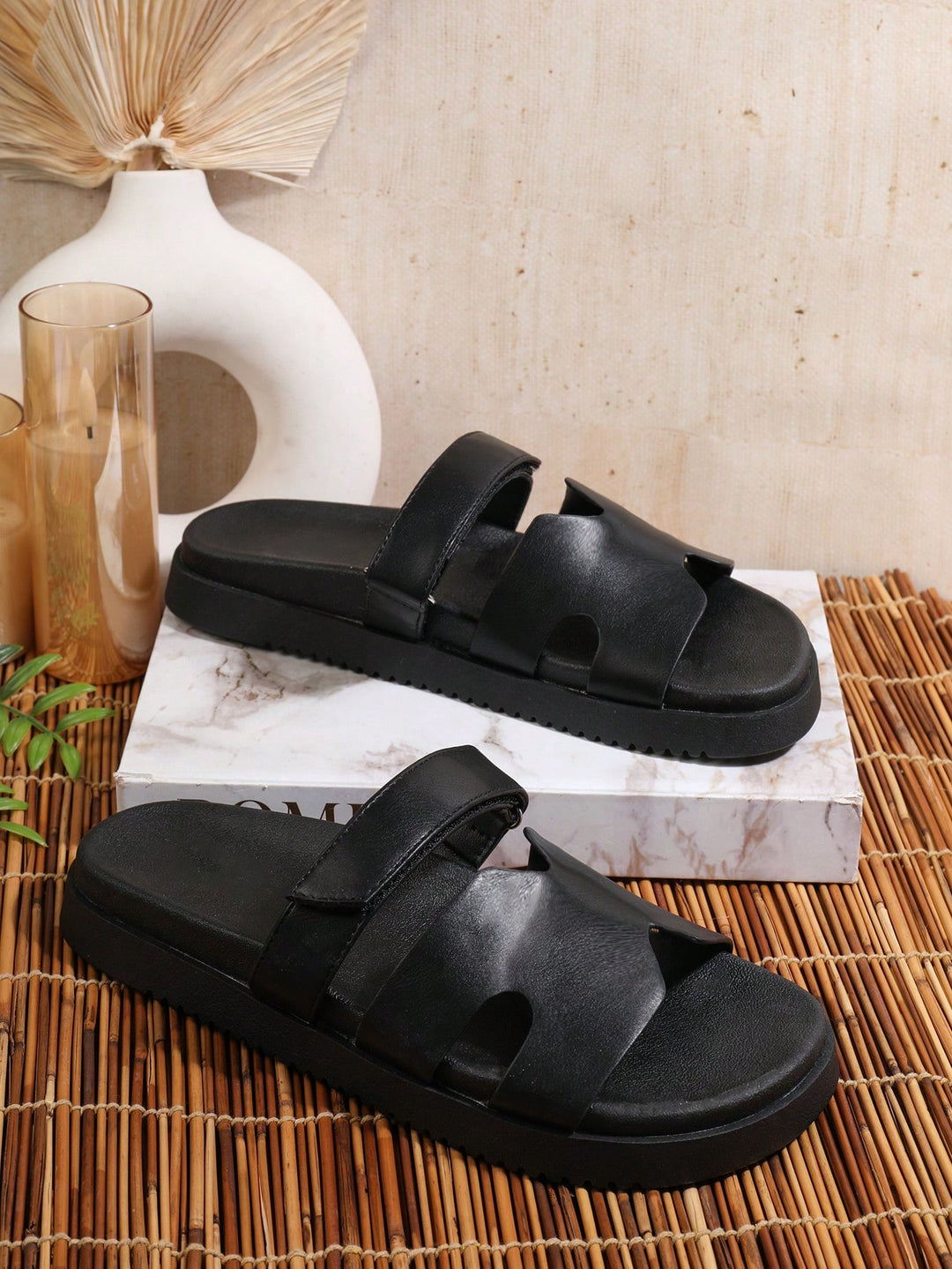 SHEIN szandál, fekete