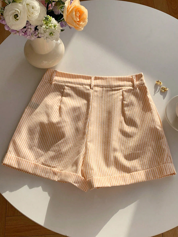 Pantaloni scurți SHEIN, galben
