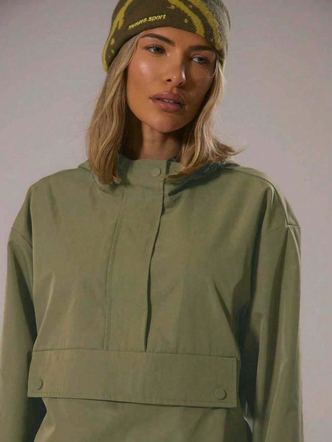 Jachetă sport SHEIN, verde