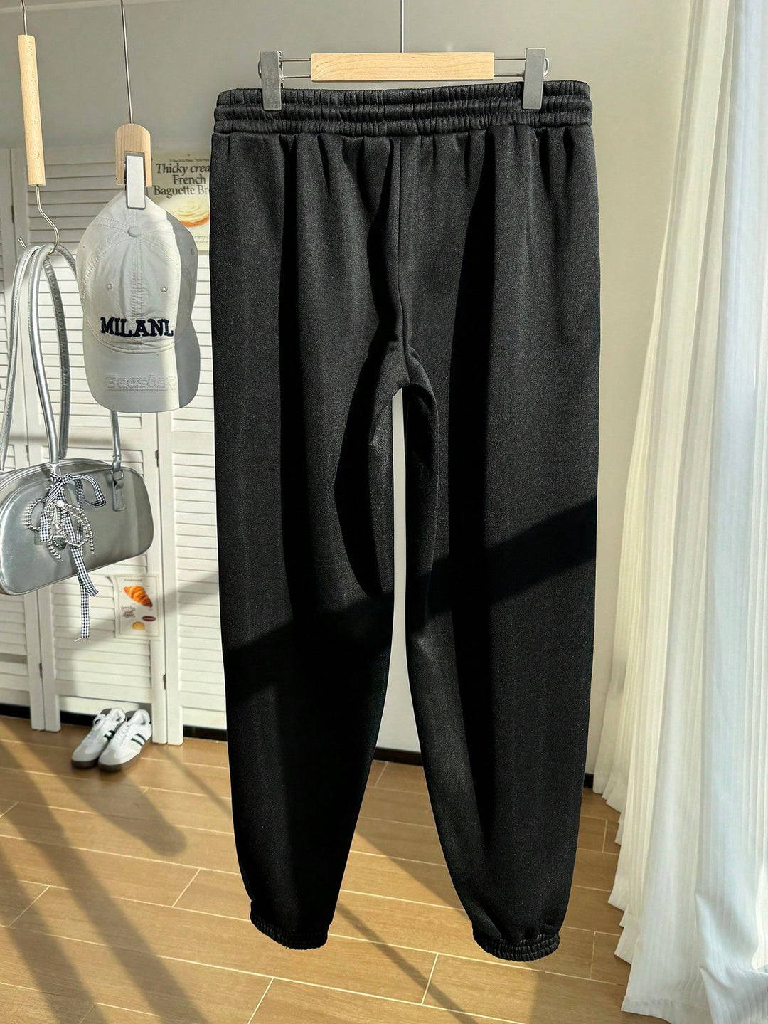 Pantaloni de trening SHEIN, negru