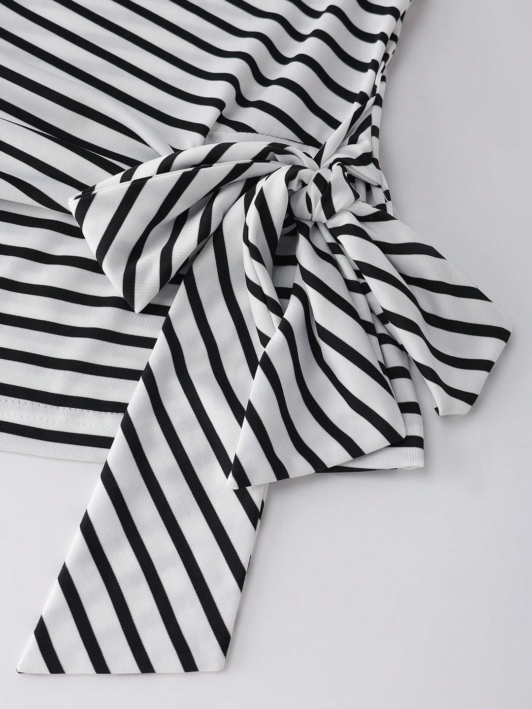 Tricou SHEIN, mix culori