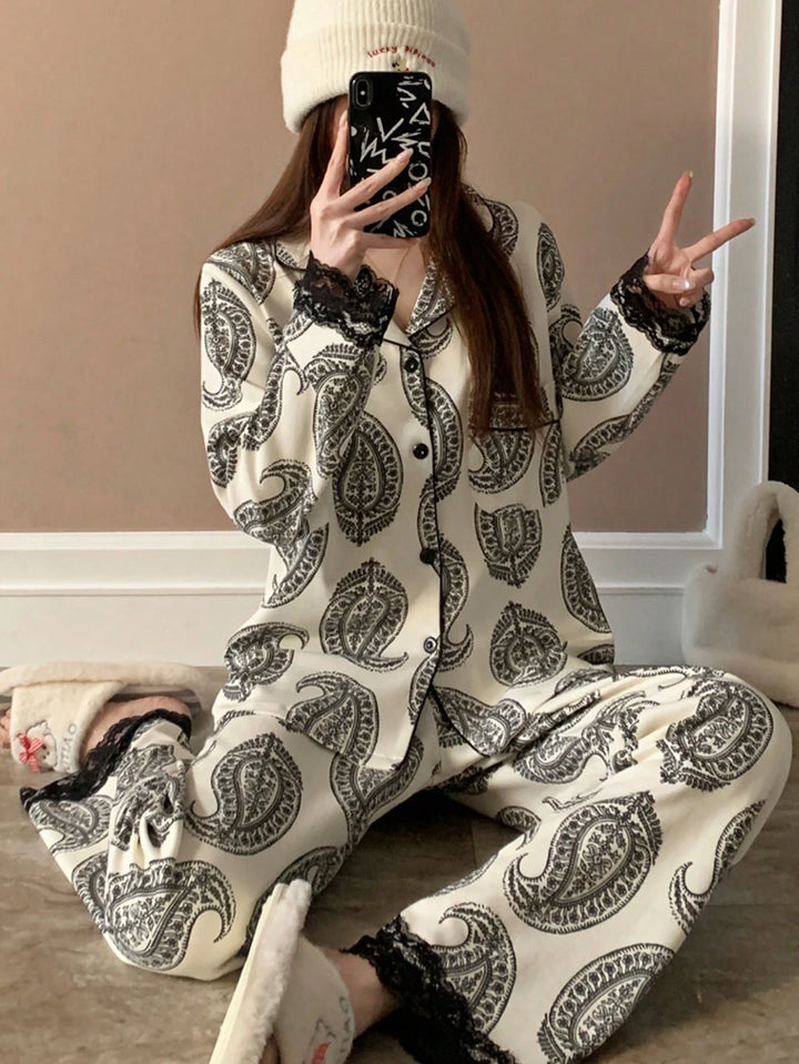 Compleu pijamale SHEIN, mix culori