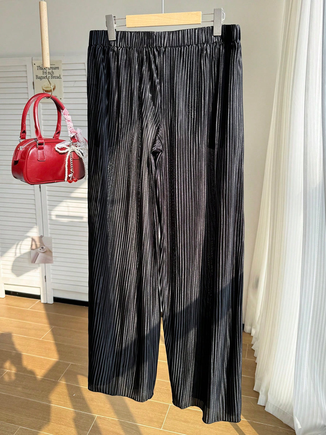 Pantaloni SHEIN, negru