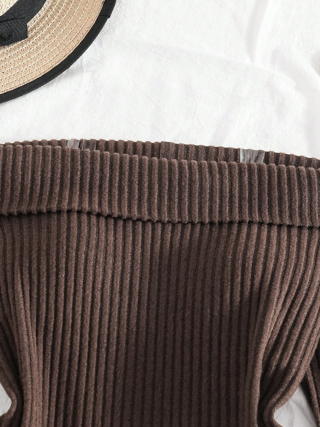 Tricou SHEIN, maro