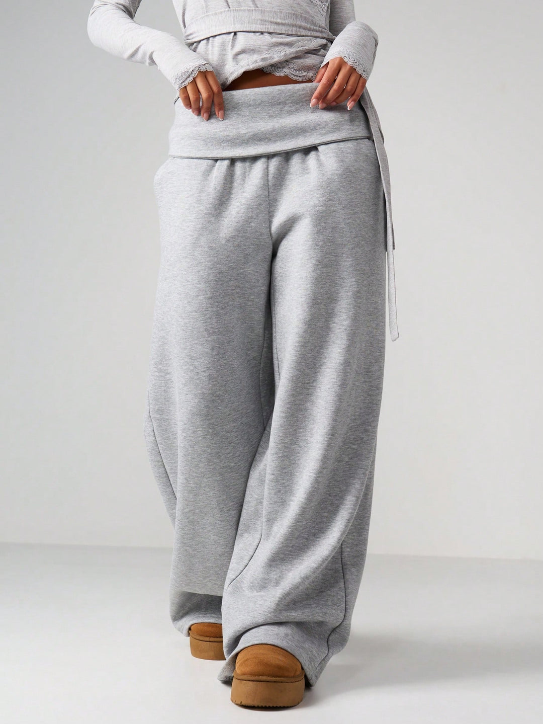 Pantaloni SHEIN, gri