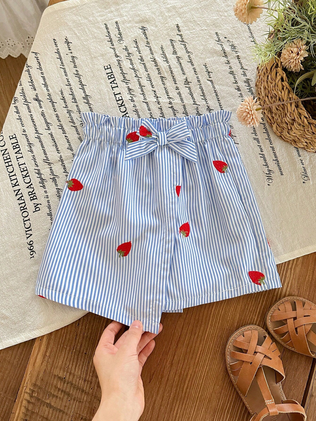 Pantaloni SHEIN, mix culori