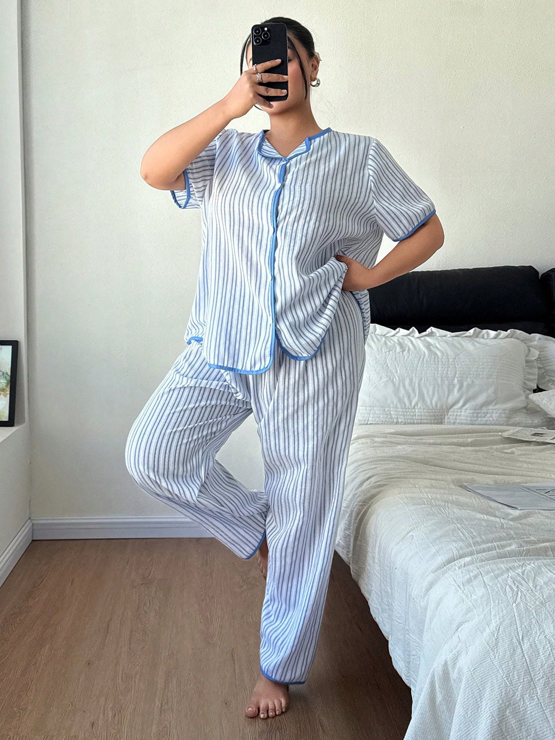 Set pijamale SHEIN, albastru