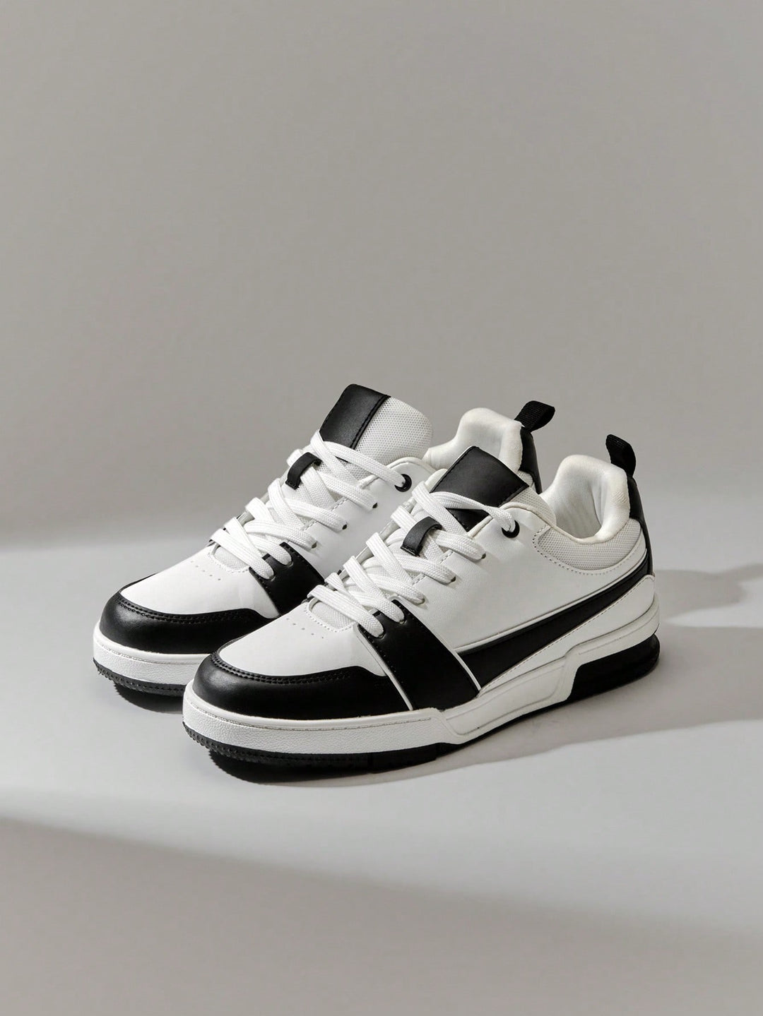 Pantofi sport SHEIN, negru