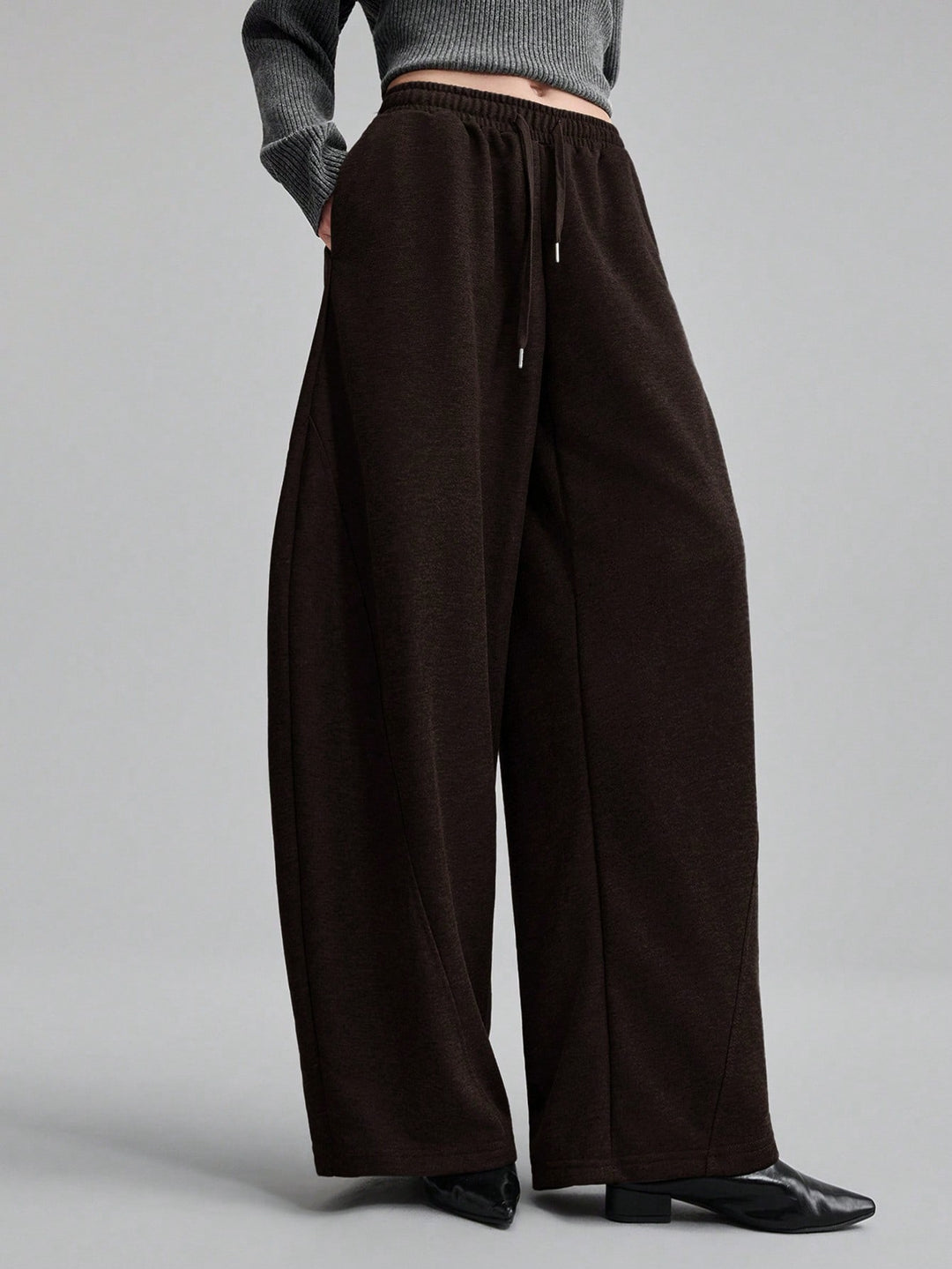 Pantaloni SHEIN, maro