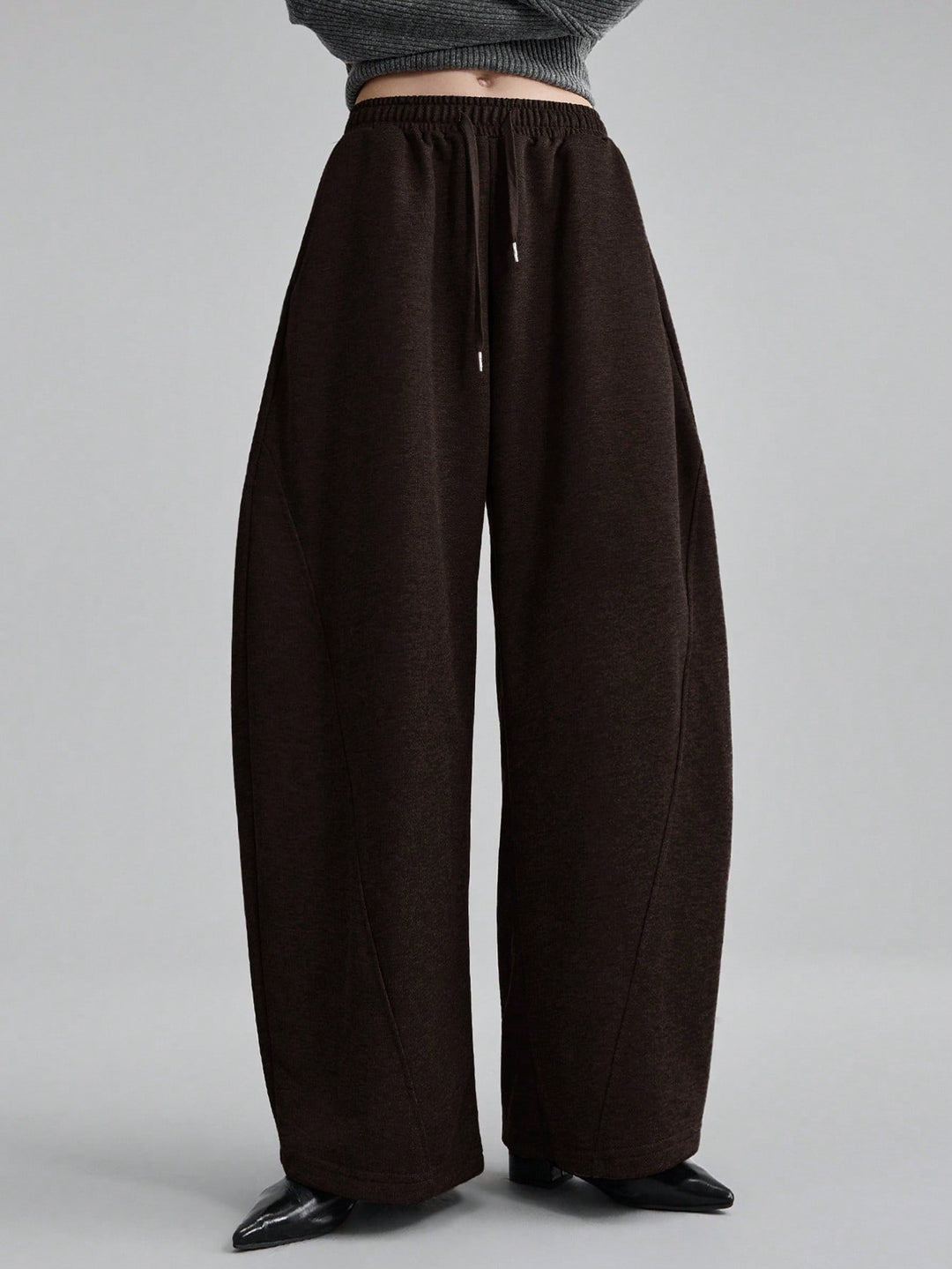 Pantaloni SHEIN, maro