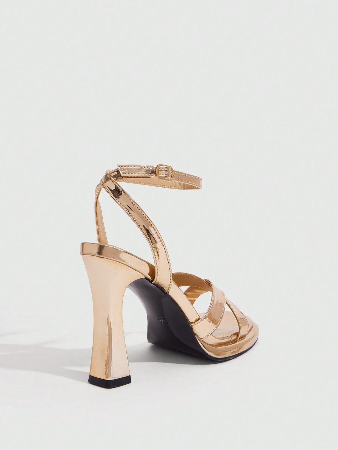 Pantofi cu toc SHEIN, auriu