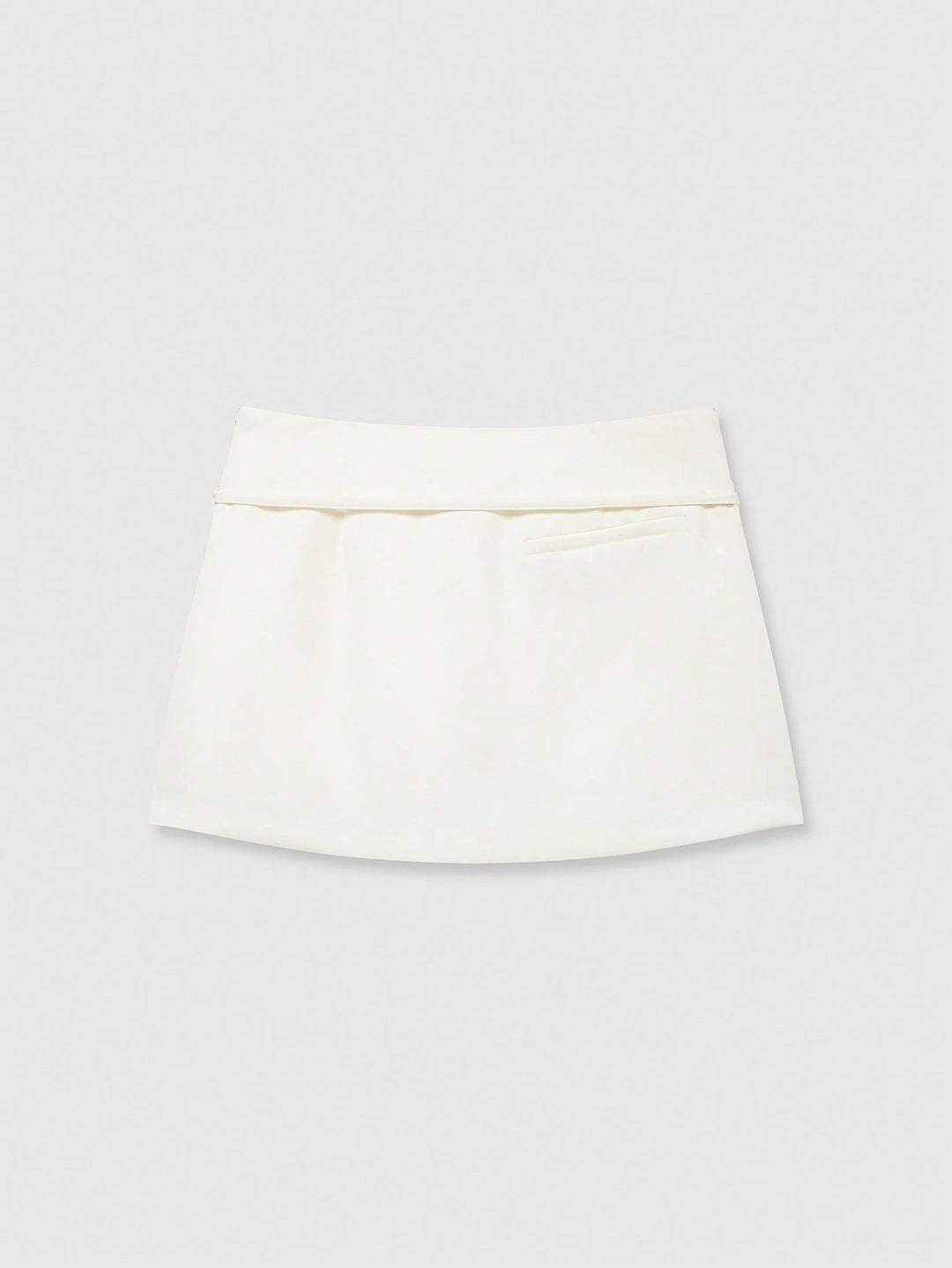 Pantaloni scurți SHEIN, crem