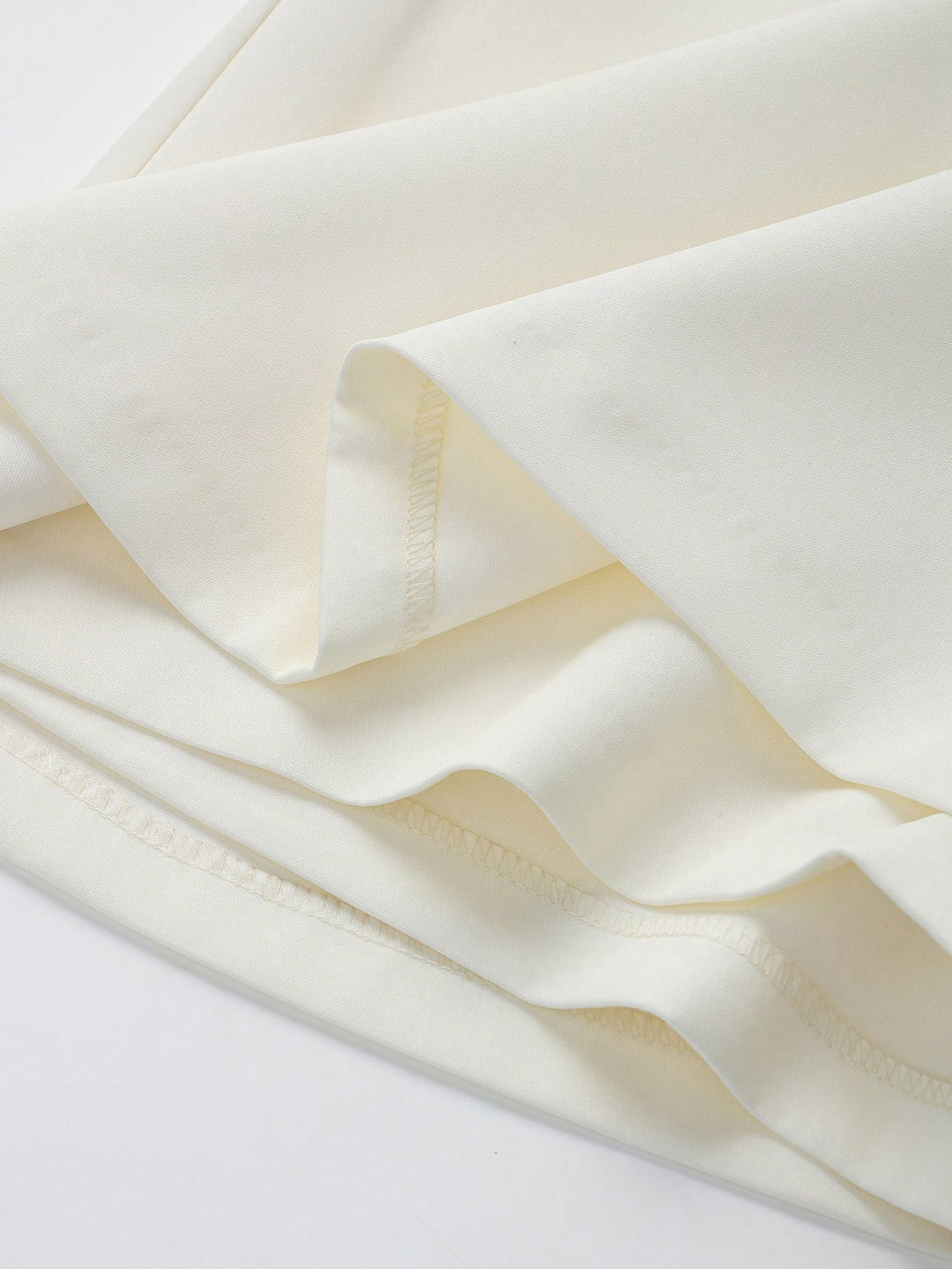 Pantaloni scurți SHEIN, crem