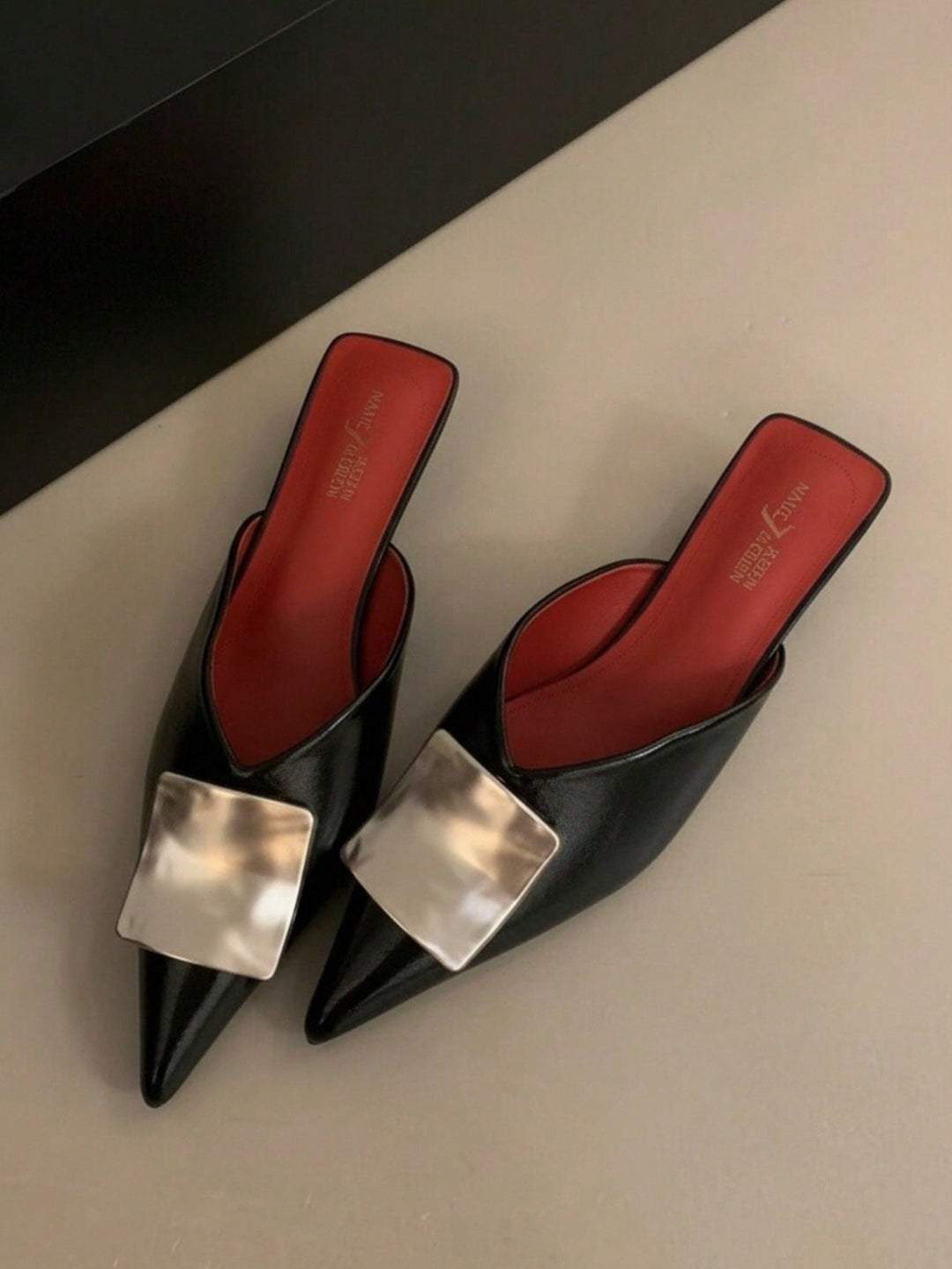 Pantofi cu toc SHEIN, negru