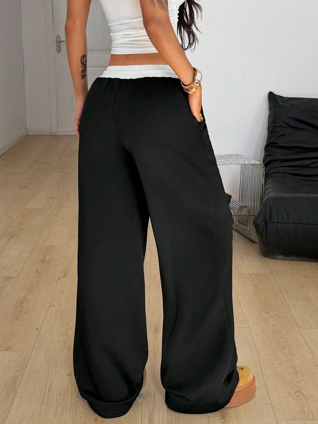 SHEIN nadrág, fekete