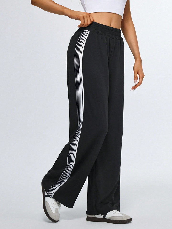 Pantaloni SHEIN, negru