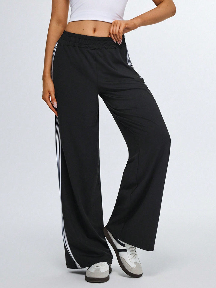Pantaloni SHEIN, negru