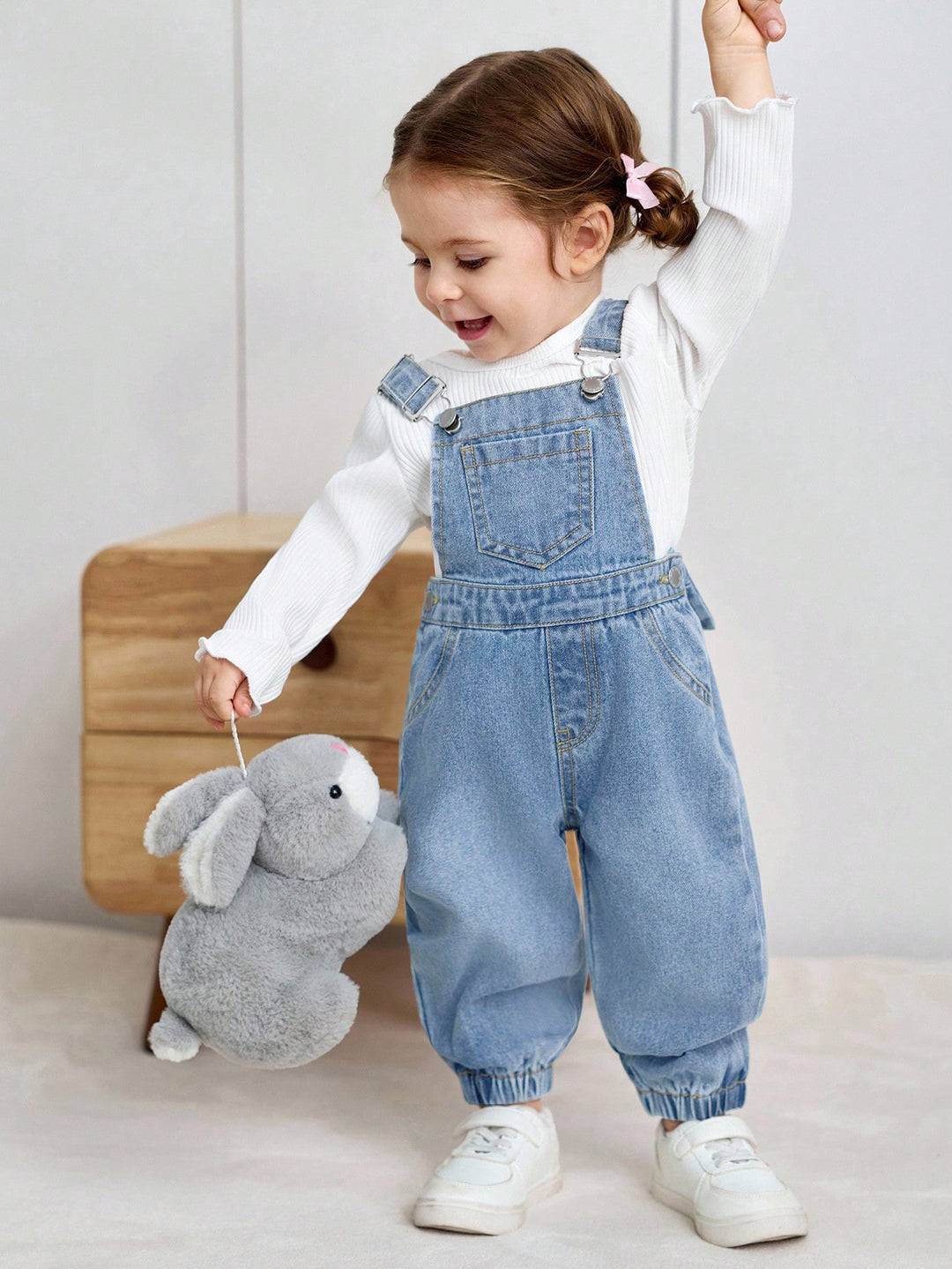 Pantaloni bib SHEIN, albastru