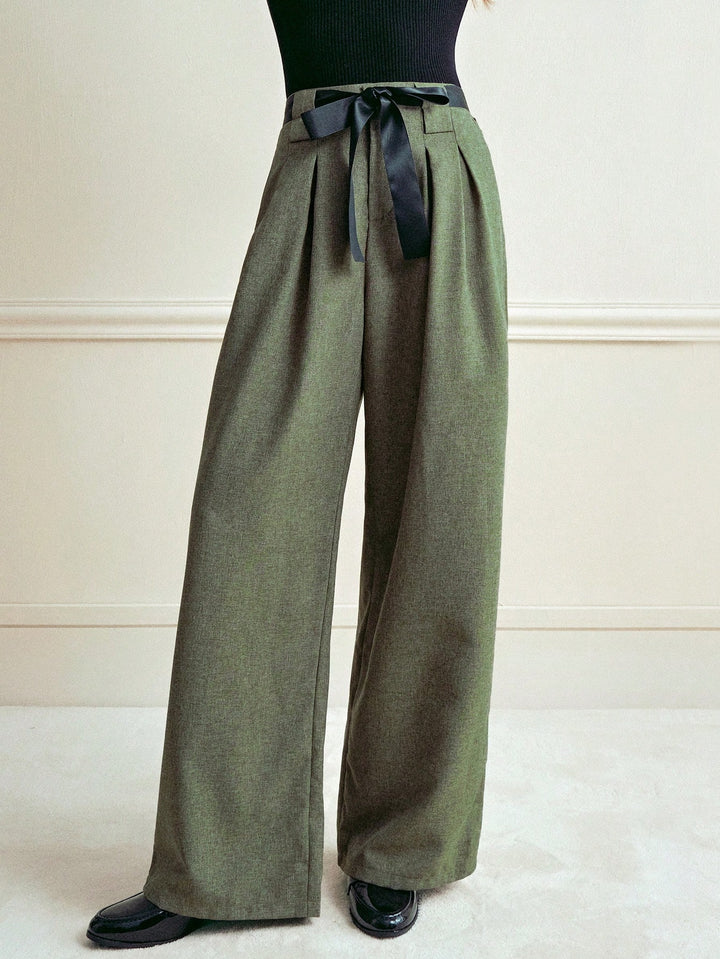 Pantaloni SHEIN, kaki
