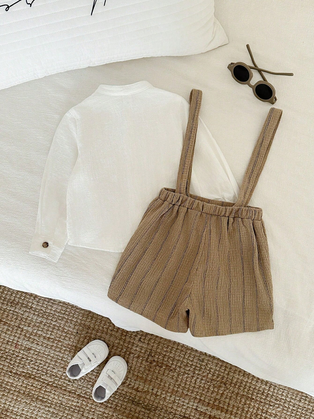 Costum SHEIN, kaki