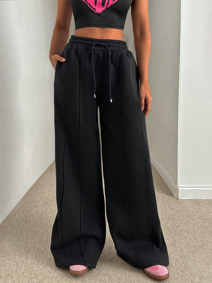 Pantaloni SHEIN, negru