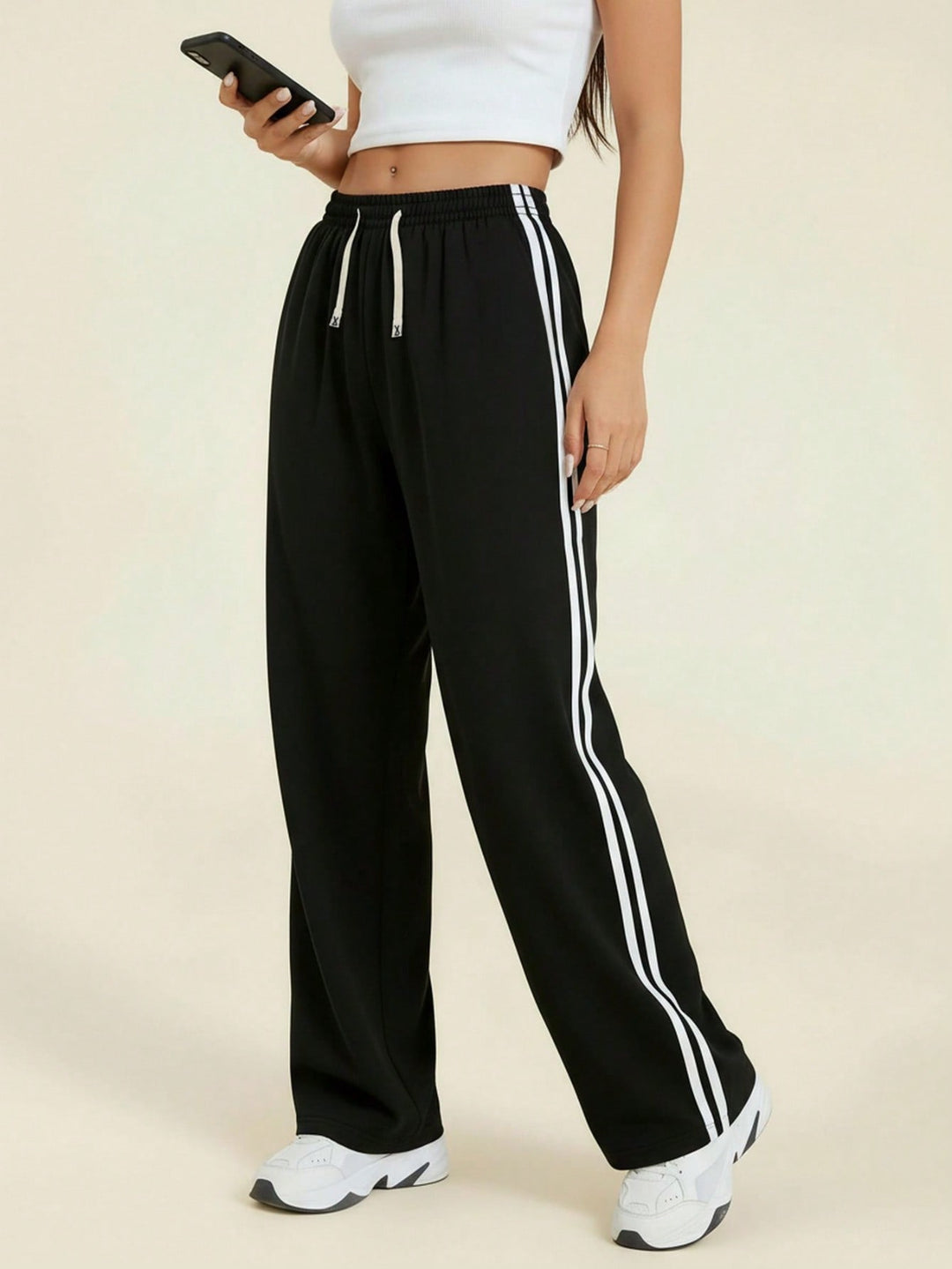 Pantaloni SHEIN, negru