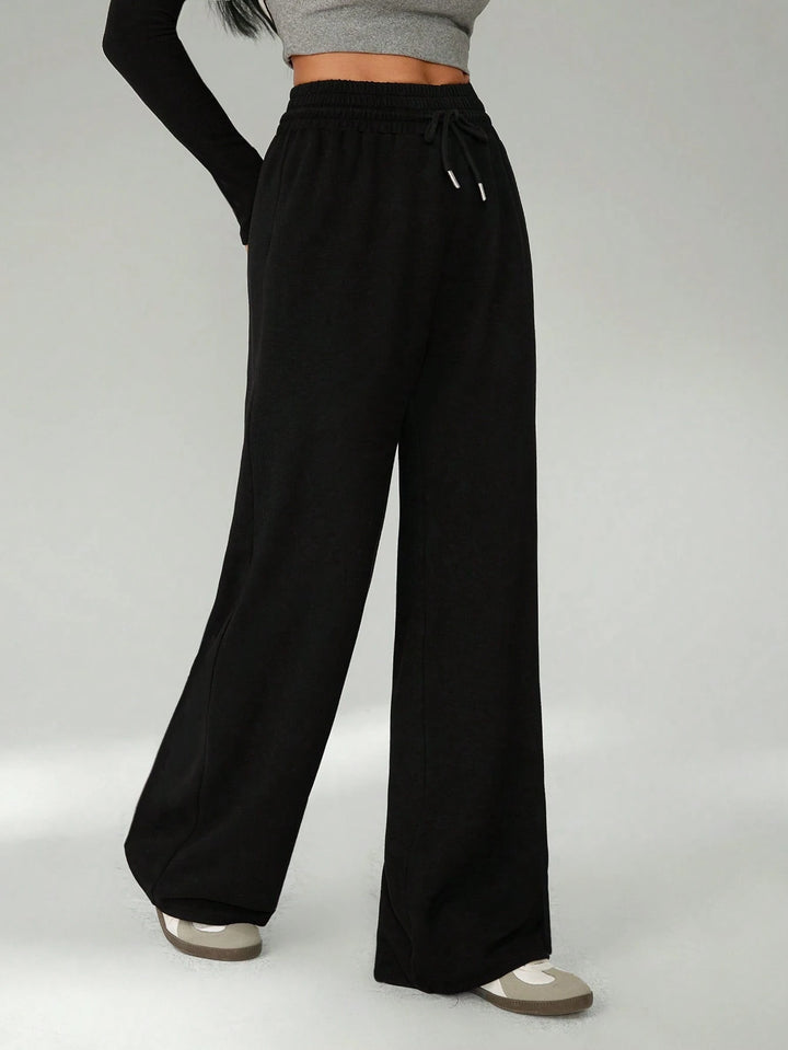 Pantaloni SHEIN, negru