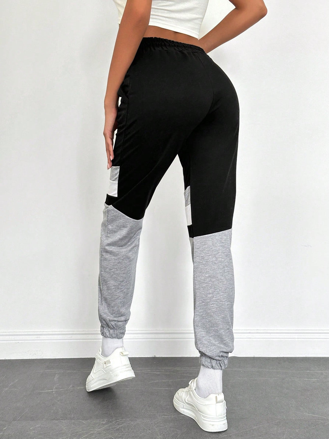 Pantaloni SHEIN, mix culori