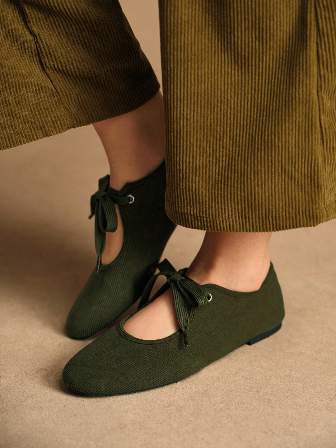 Balerini SHEIN, kaki