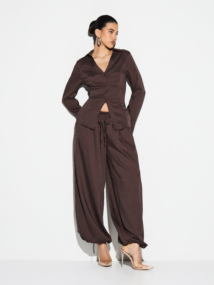 Pantaloni SHEIN, maro